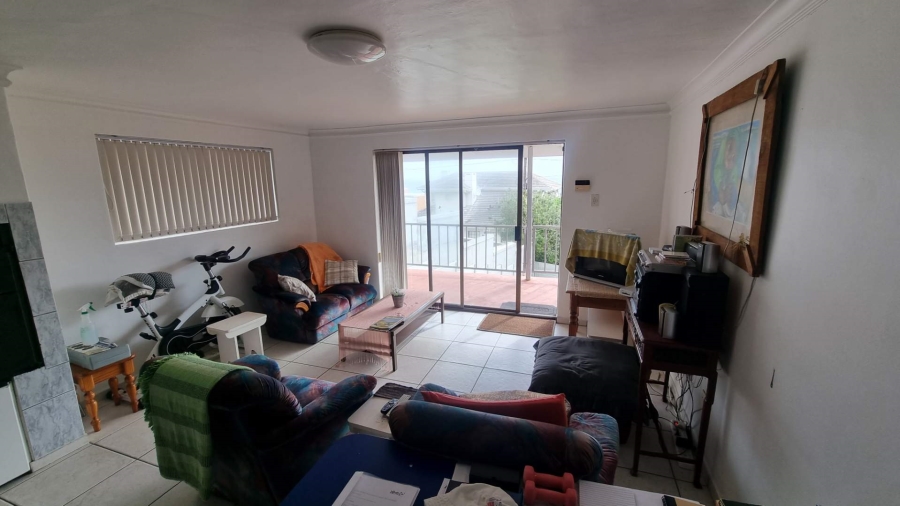 5 Bedroom Property for Sale in Yzerfontein Western Cape